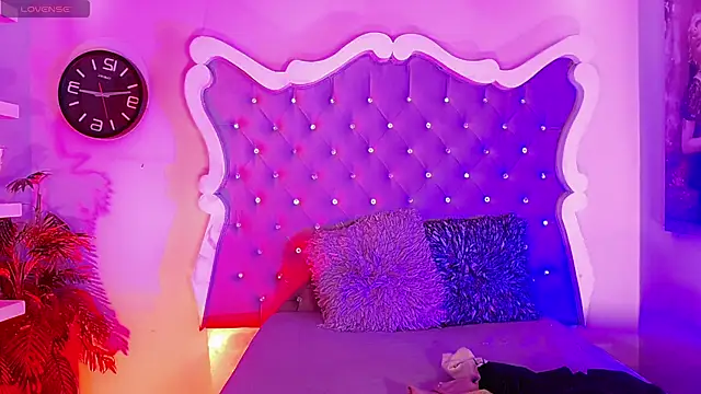 LeyXandrabraz online show from 04-11-26, 08:12