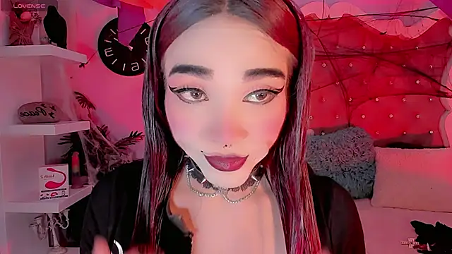 LeyXandrabraz online show from 10-29-25, 07:57