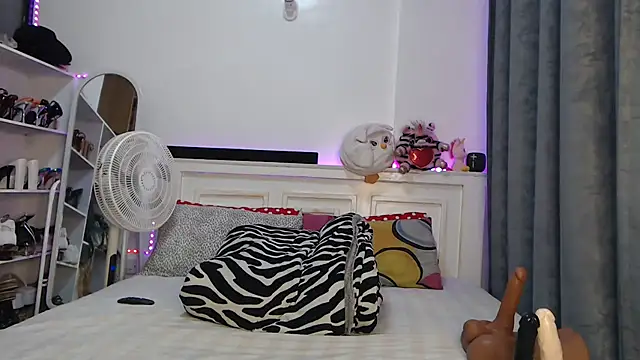 peeky pinky online show from 02-04-26, 03:12