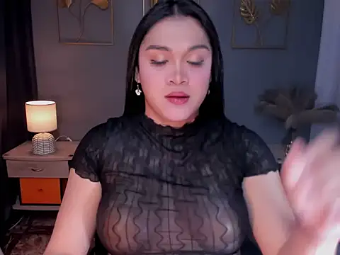 MaxeneCullens online show from 09-30-25, 02:50