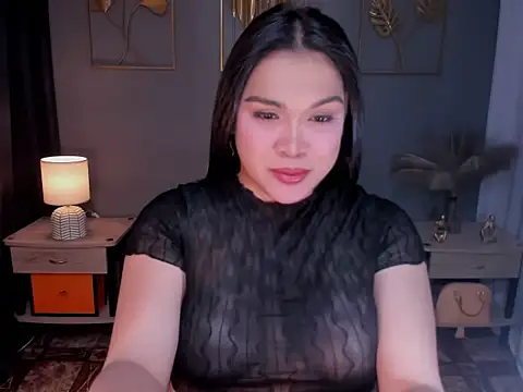 MaxeneCullens online show from 10-04-25, 06:48