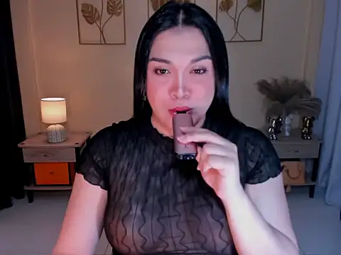 MaxeneCullens online show from 01-19-26, 02:48