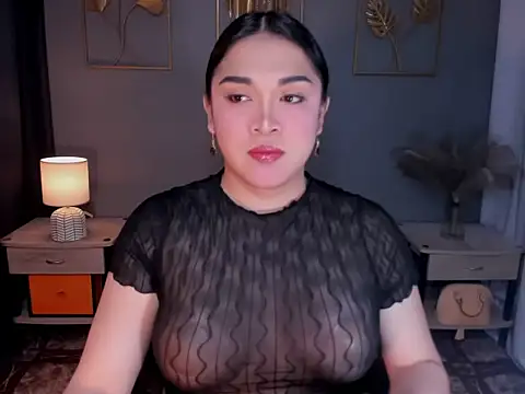 MaxeneCullens online show from 11-10-25, 10:20