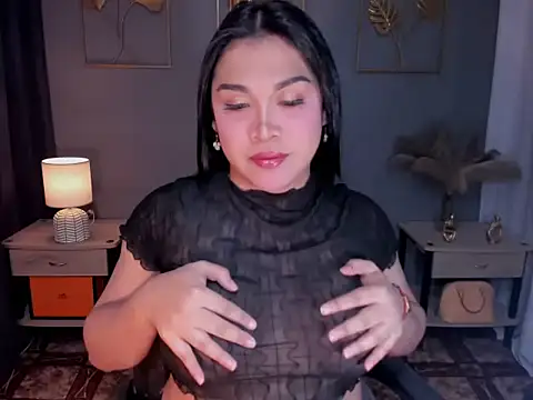 MaxeneCullens online show from 09-17-25, 04:58