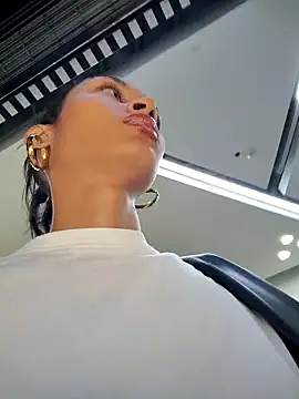 Leaberry online show from 02-21-26, 10:45