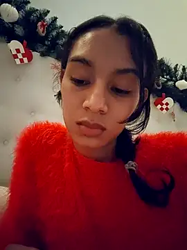 Leaberry online show from 12-21-25, 12:02