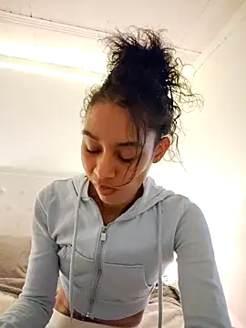 Leaberry online show from 11-29-25, 11:27