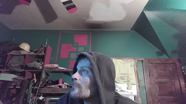 Snapshot of charactrzero chatting on 02-06-26, 02:40 charactrzero online show from 02-06-26, 02:40