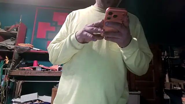 Snapshot of charactrzero chatting on 02-07-26, 10:40 charactrzero online show from 02-07-26, 10:40