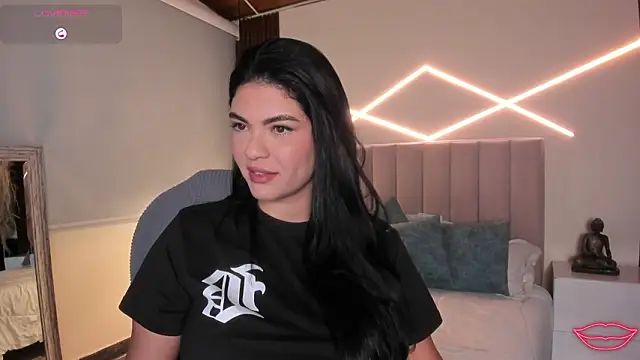 Veronicalanx1 online show from 03-06-26, 12:00