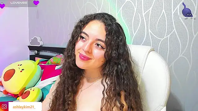 AshleyKim  online show from 03-06-26, 01:00