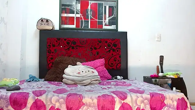 LexiStone  online show from 04-15-26, 08:42