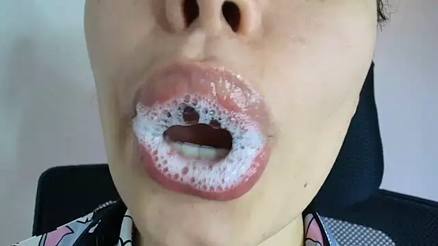 lisbet21x online show from 09-24-25, 10:05