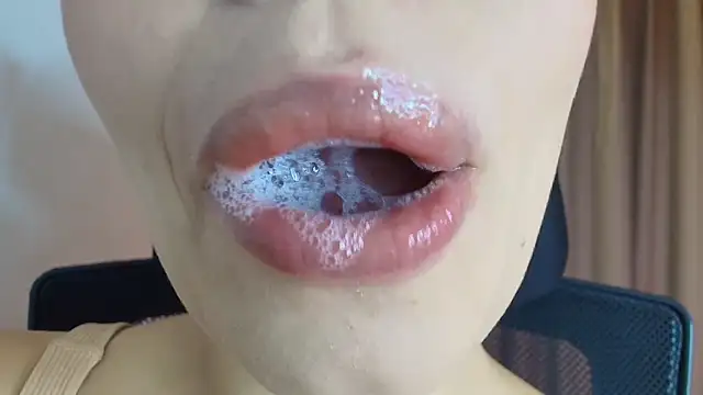 lisbet21x online show from 04-11-26, 09:29