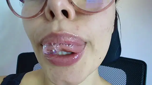 lisbet21x online show from 09-09-25, 10:30