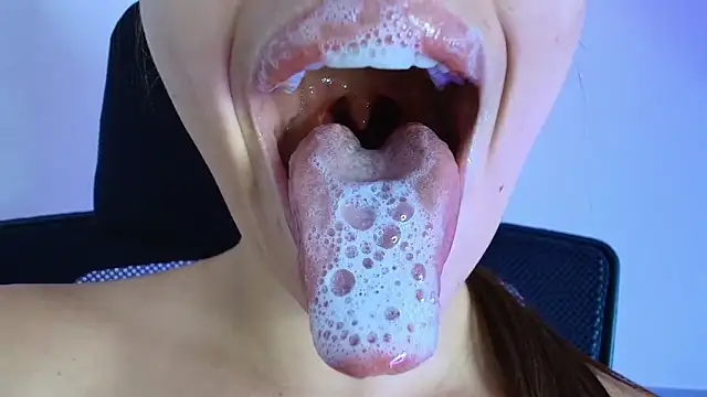 lisbet21x online show from 02-15-26, 09:25