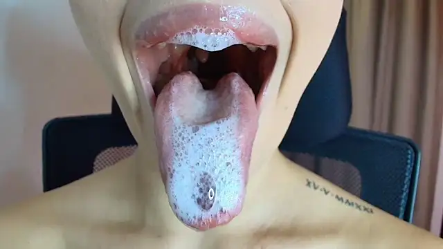 lisbet21x online show from 04-06-26, 10:22