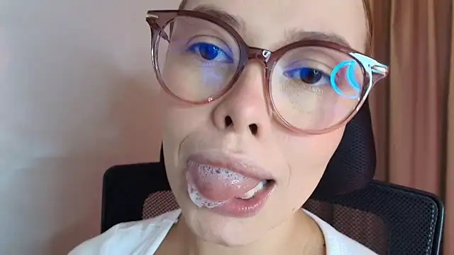 lisbet21x online show from 03-12-26, 10:14