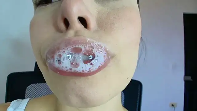 lisbet21x online show from 09-27-25, 03:07