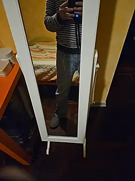 Dolceporco19 online show from 10-29-25, 05:12