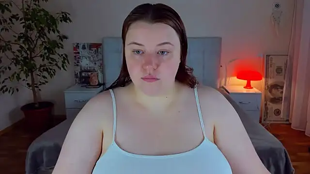 PolinaSalvatore online show from 06-19-26, 02:45