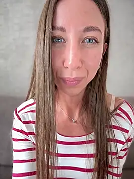 EvaCatt online show from 04-14-26, 03:55