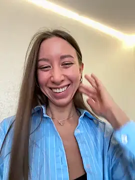 EvaCatt online show from 10-08-25, 02:35