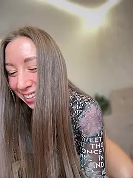 EvaCatt online show from 03-17-26, 03:31