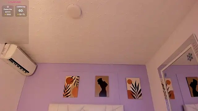 cinthya11 online show from 12-31-24, 06:02