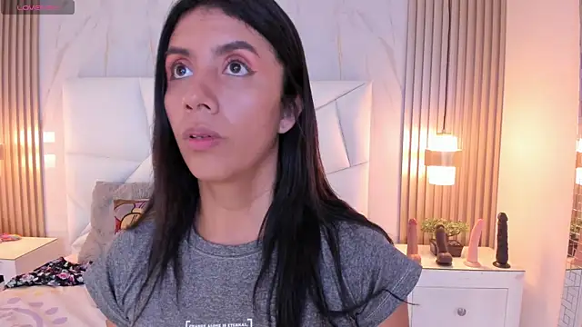 cinthya11 online show from 01-25-25, 07:28