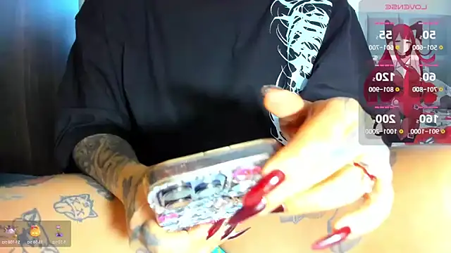 girl tatto13 online show from 07-01-26, 11:32