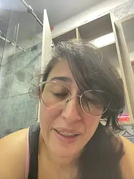 Snapshot of andreaisis2 chatting on 02-18-25, 10:47 andreaisis2 online show from 02-18-25, 10:47