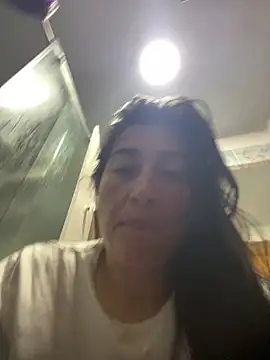 Snapshot of andreaisis2 chatting on 04-27-26, 04:49 andreaisis2 online show from 04-27-26, 04:49