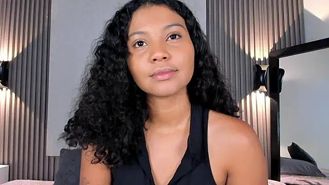 Snapshot of Zafiiraa chatting on 04-30-26, 03:13 Zafiiraa online show from 04-30-26, 03:13