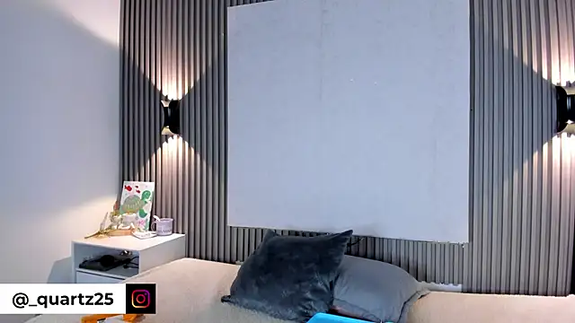 Zafiiraa online show from 04-16-26, 03:51