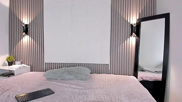 Zafiiraa online show from 01-10-26, 03:35