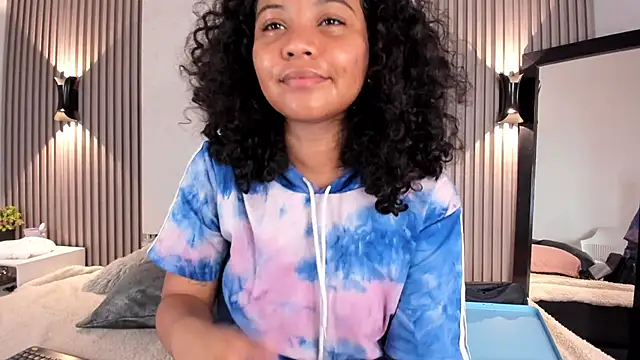 Zafiiraa online show from 01-15-26, 09:01