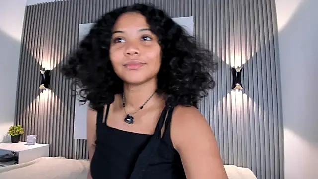 Zafiiraa online show from 02-04-26, 12:22