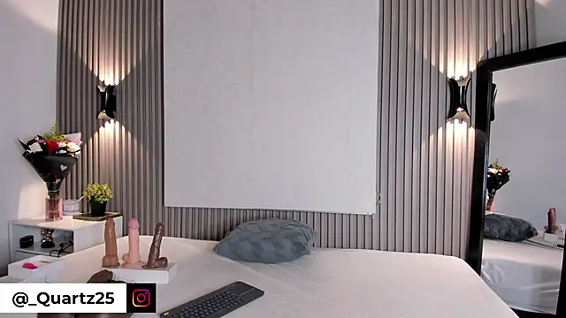 Zafiiraa online show from 10-11-25, 01:01