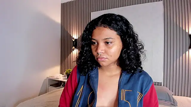 Zafiiraa online show from 01-07-26, 12:54