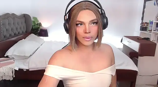 liaa lurrecams online show from 02-20-25, 02:02