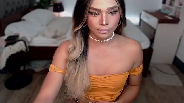 liaa lurrecams online show from 10-21-25, 11:09