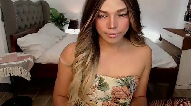 liaa lurrecams online show from 01-28-25, 06:38