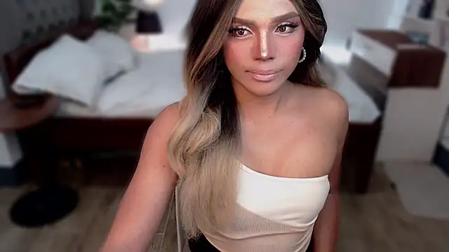 liaa lurrecams online show from 11-08-25, 10:19