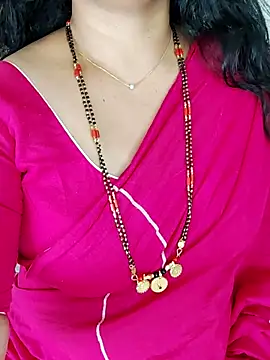 Snapshot of Indian_desi_wife chatting on 05-31-26, 02:17 Indian desi wife online show from 05-31-26, 02:17