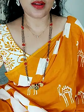 Snapshot of Indian_desi_wife chatting on 05-18-26, 01:50 Indian desi wife online show from 05-18-26, 01:50