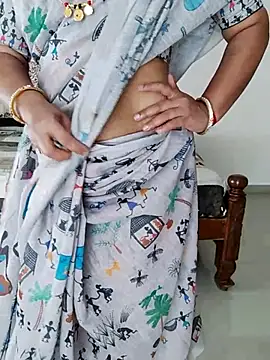 Snapshot of Indian_desi_wife chatting on 06-11-26, 02:22 Indian desi wife online show from 06-11-26, 02:22