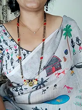 Snapshot of Indian_desi_wife chatting on 06-11-26, 03:03 Indian desi wife online show from 06-11-26, 03:03