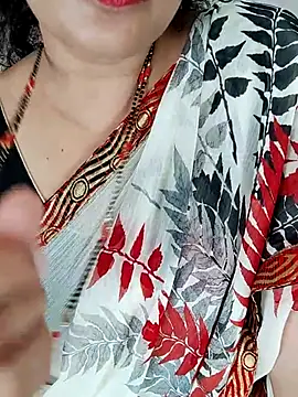 Snapshot of Indian_desi_wife chatting on 04-22-26, 01:56 Indian desi wife online show from 04-22-26, 01:56