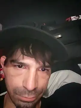 Snapshot of studda27 chatting on 09-10-25, 06:07 studda27 online show from 09-10-25, 06:07